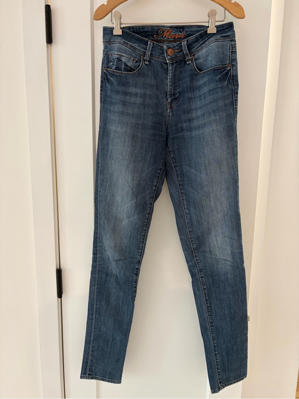 Mavi Women's Skinny Jeans in Faded Blue Wash